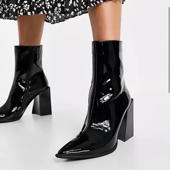 Jeffrey Campbell LA-Siren Boot-Black Patent Leather Pointy Block Heel Bootie - Picture 1 of 5